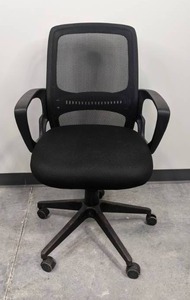lot 157 image: Mesh Task Adjustable Swivel Office Chair, Black G