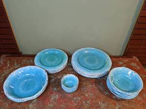 lot 456 image: Beautiful Melamine Dishes P