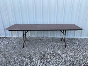 lot 83 image: Sturdy Folding Wood Grain Table With Metal Legs N