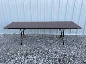 lot 87 image: Sturdy Folding Wood Grain Table With Metal Legs N