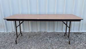 lot 91 image: Wood Grain Heavy Duty Fold Up Table N