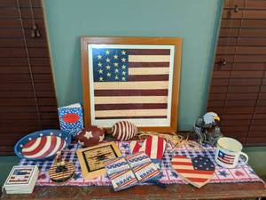 lot 464 image: Americana Picture, Eagle Holding Salt & Pepper & Much More P