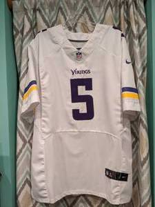 lot 473 image: Minnesota Viking Teddy Bridgewater NFL Football Jersey Mens Size 52 XXL P