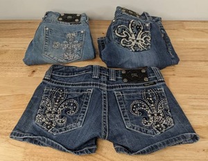 lot 111A image: Womens Miss Me Size 25 Shorts and Size 26 & Size 27 Jeans O