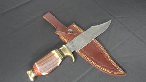 12 18 Damascus Steel Fixed Blade Knife