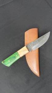 8 Damascus Steel Fixed Blade Knife