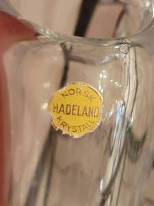 lot 2 image: Norsk Krystall Doe & Fawn Etched Vase