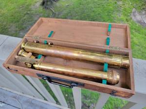 lot 6 image: Vintage Brass Telescope All Original Components