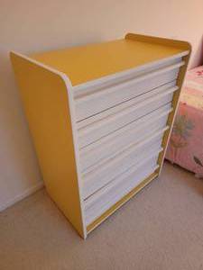 lot 20 image: Playful Childrens Room Furniture Set