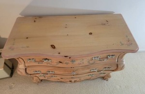 lot 45 image: Gorgeous Carved Bombay Chest of Drawers