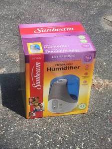 lot 102 image: Sunbeam Ultrasonic Visible Mist Humidifier