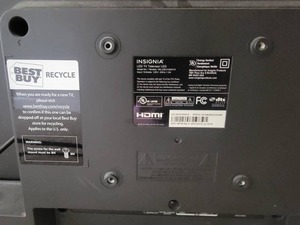 lot 51 image: Insignia LED TV NS-24D310NA19