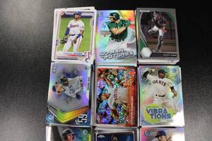 lot 29 image: Baseball Card RookieProspect Investment Lot  300 Baseball Cards