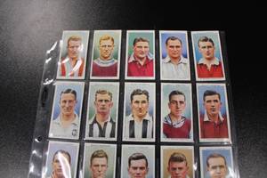 lot 108 image: Vintage Cigarette Card Lot - Cricket Players  20 Cards
