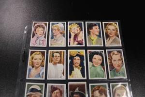 lot 111 image: Vintage Cigarette Card Lot - Actors  20 Cards
