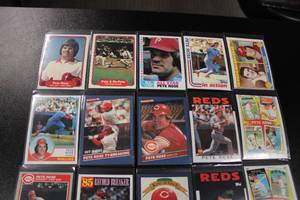 lot 189 image: Pete Rose Baseball Card Lot  20 Different Cards
