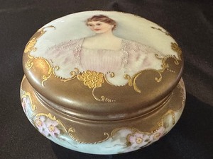 Vintage Hand Painted Porcelain Vanity  Trinket Jar