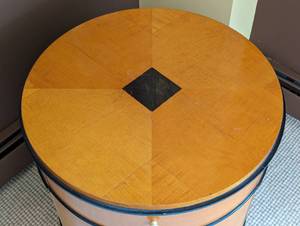 National Mt. Airy Curved Maple Side Table  Mt. Airy Round Maple Vintage Drum Lamp Table