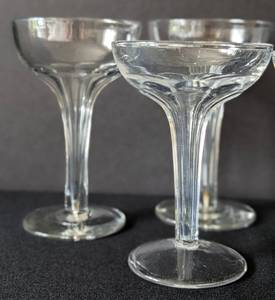Assorted Clear Hollow Stem Champagne Glasses