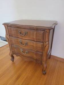 lot 42 image: French Provencial Three Drawer Mahogany Nightstand