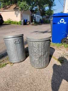 lot 91 image: Aluminum Waste Can Pair