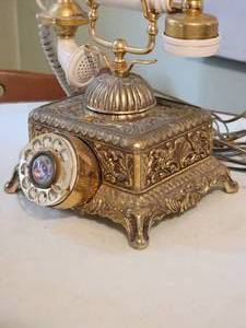 lot 54 image: Hollywood Regency French Boudoir Rotary Phone