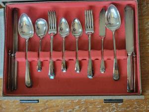 lot 55 image: Silver Plate Roger & Sonaa E.P.N.S. Mix