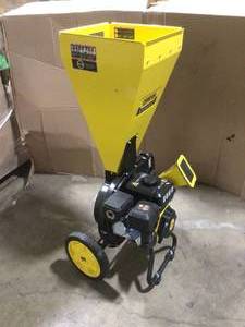 Champion Power Equipment 3 in. Dia 224 cc 2-in-1 Upright Gas Powered Wood Chipper Shredder DAmaged  Customer Returns See Pictures