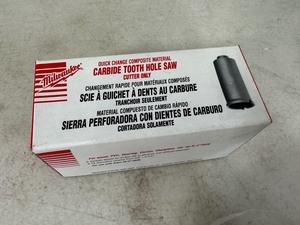 lot 21 image: New Milwaukee Carbide Tooth Hole Saw 2