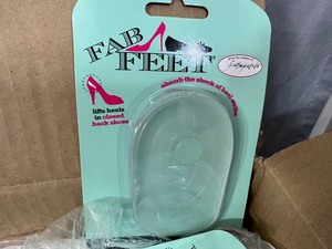 lot 146 image: 24 New Pairs Fab Feet Heel Gel Cushions