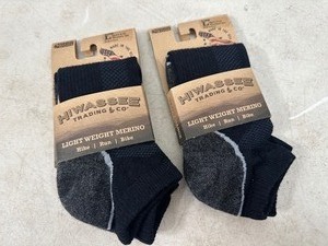 lot 43 image: 2 New Pairs Hiwassee Lighteweight Merino Socks