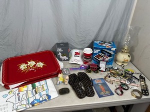 lot 70 image: Jewelry, Collectibles, and More