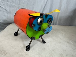 lot 119 image: New Recycled Metal Pig with Curly Q Tail