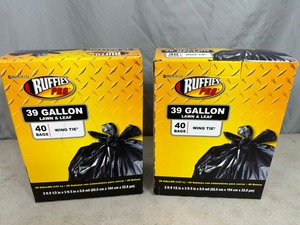 lot 151 image: 80 New 39 Gallon Trash Bags