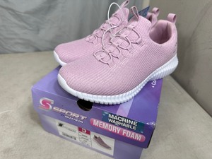 lot 181 image: New Skechers Memory Foam Shoes - Size 5