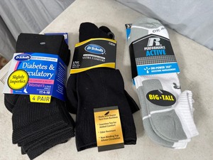 lot 183 image: 9 New Pairs of Socks