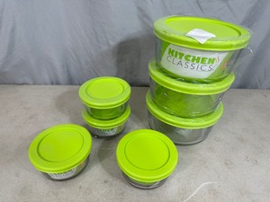 lot 191 image: 7 New Glass Food Storage Containers with Lids