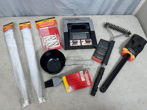 lot 206 image: New BBQ Cooking Accessories