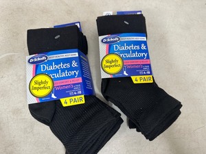 lot 207 image: 8 New Pairs Dr Scholls Diabetes and Circulatory Socks