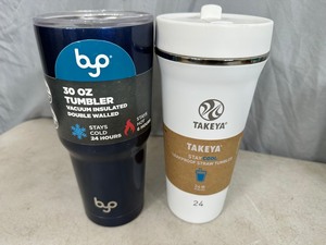 lot 261 image: 2 New Tumbler Cups