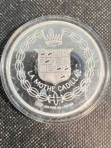 1 TROY OZ .999 FINE SILVER CADILLAC ROUND