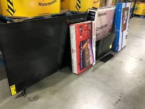 ASSORTED TVSCREENS