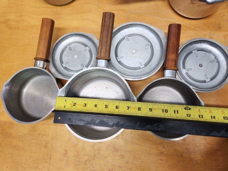 Wagner Ware Magnalite Cookware Incl. 10 Skillet