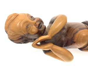 lot 168 image: Large Vintage Italian Carved Wood Baby Jesus Nativity Figure 