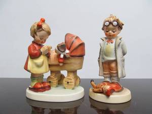 lot 20 image: 2 Signed Vintage Hummel Figurines