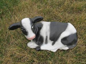 lot 159 image: Great Looking Cement YardGarden Cow Statue