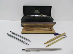 lot 127 image: Nice Group of Vintage Writing Pens