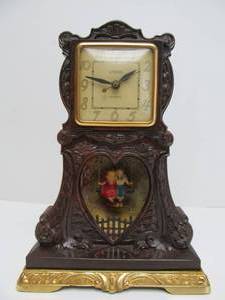 lot 137 image: Vintage 1940s-50s UNITED Sweetheart Clock