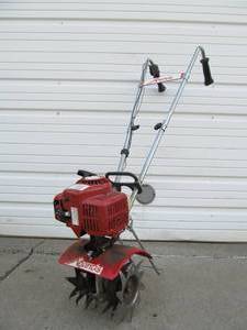 lot 141 image: MANTIS LawnGarden Tiller