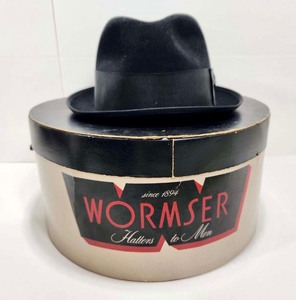 lot 258 image: Very Nice Vintage WORMSER Kennel Club Fedora Hat wBox - Size 7 38